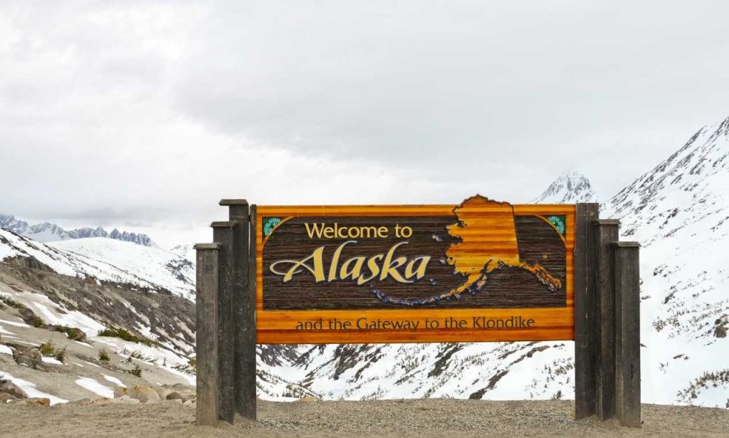 10 Richest Cities in Alaska Based On Household Income (Ranked!)