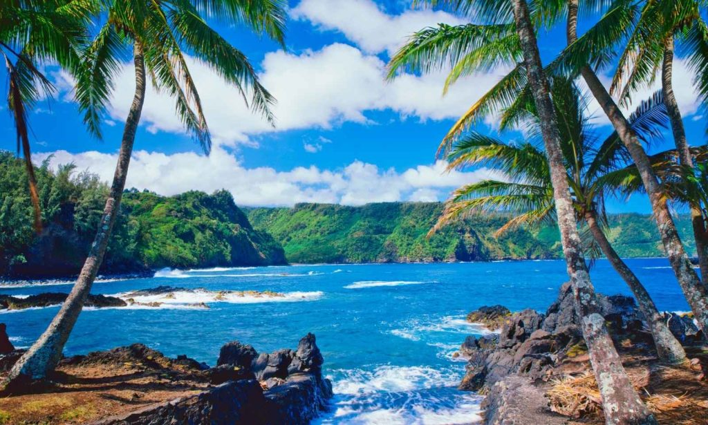 14 Pros and Cons of Living in Maui